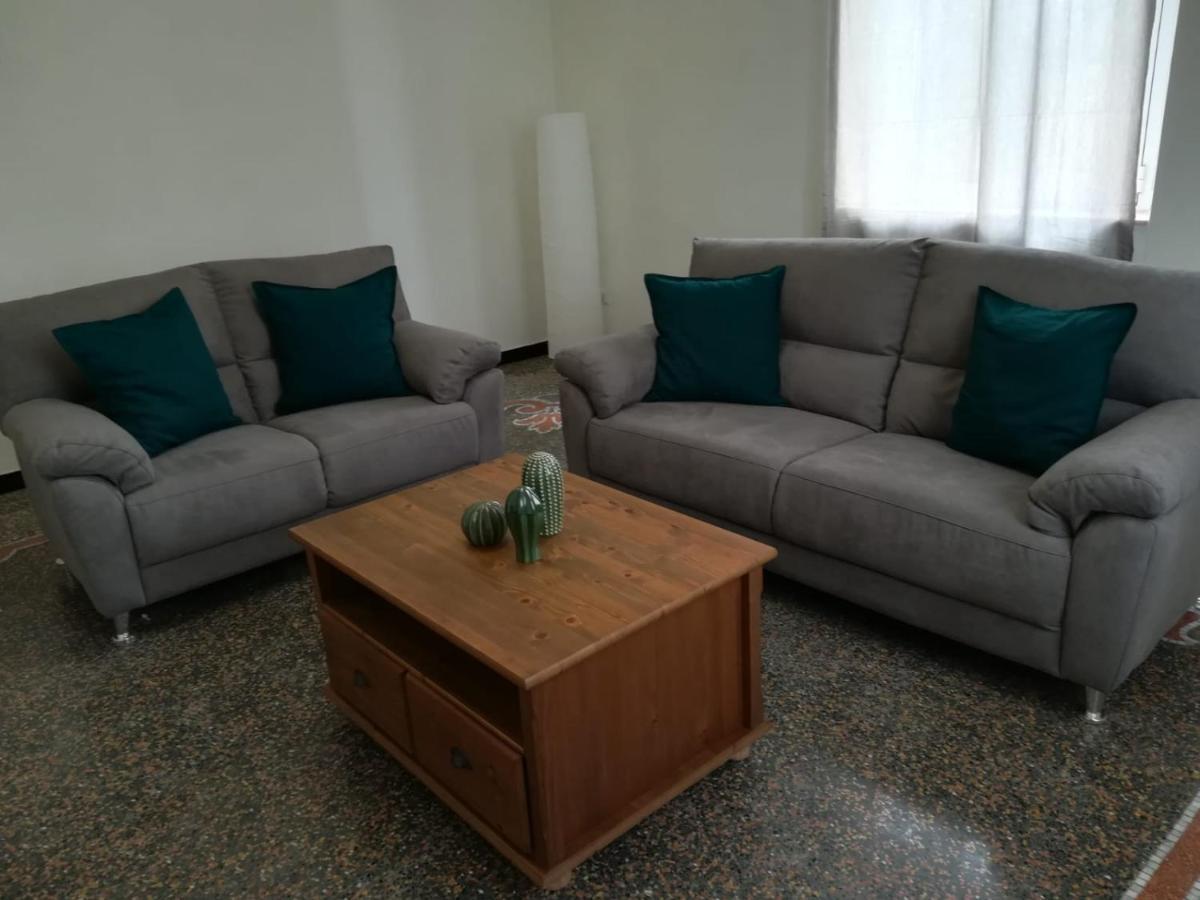 ノーリLa Casa Di Via Defferrariアパートメント エクステリア 写真